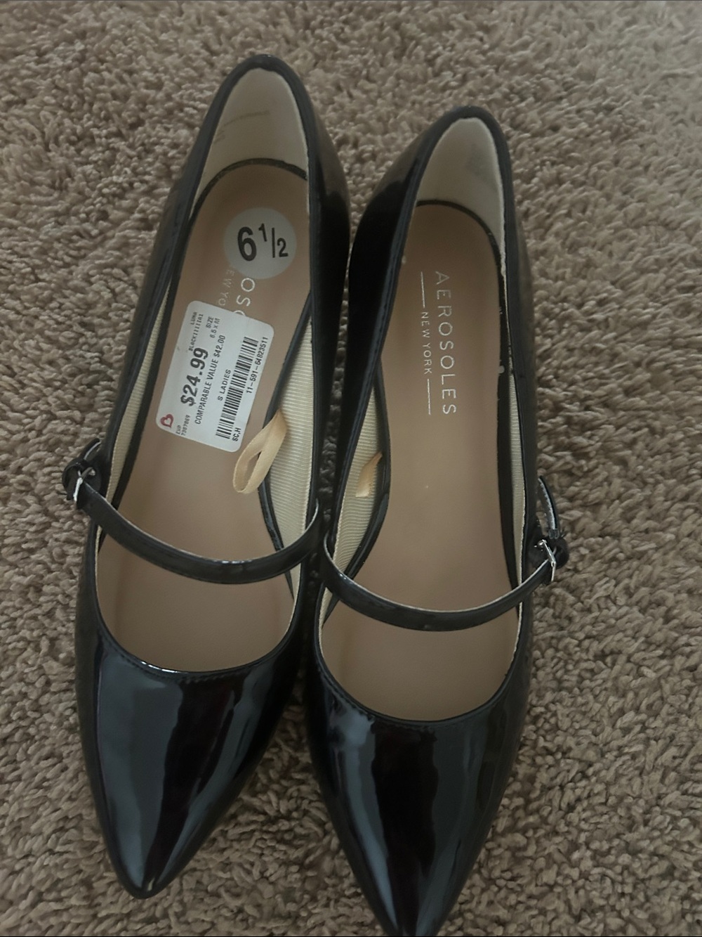 AEROSOLES Women's Black Patent Mary Jane Flats